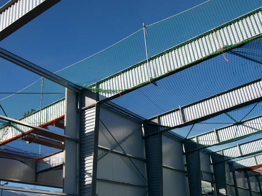 Netze und Absturzsicherungen